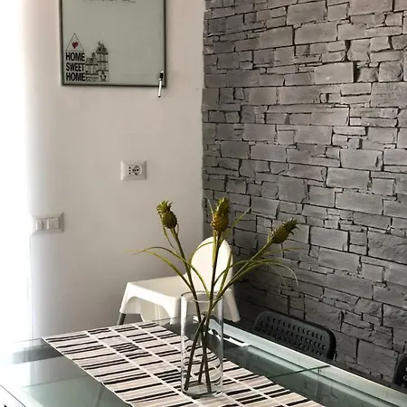Maison Lidia Apartment *